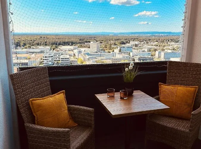 Sky21 * Exklusives Vollausstattung / Zentrale Lage *neu*