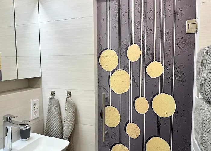 Sky21 * Exklusives Vollausstattung / Zentrale Lage *neu* Apartment