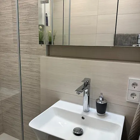 Sky21 * Langen Exklusives Vollausstattung / Zentrale Lage *neu* Apartment