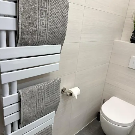 Sky21 * Langen Exklusives Vollausstattung / Zentrale Lage *neu*